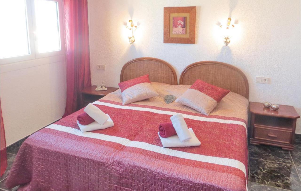2 Bedroom Stunning Apartment In Torrevieja Exterior foto