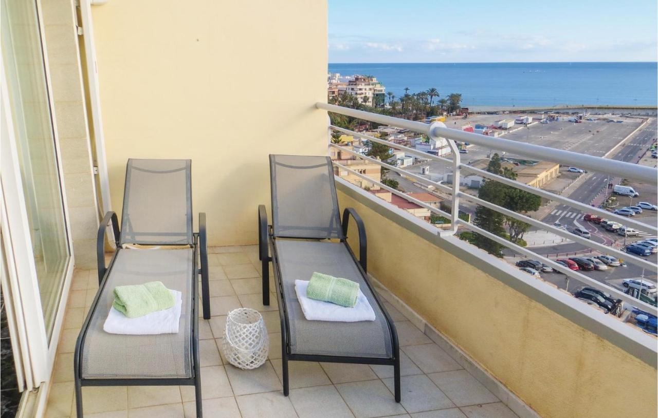 2 Bedroom Stunning Apartment In Torrevieja Exterior foto